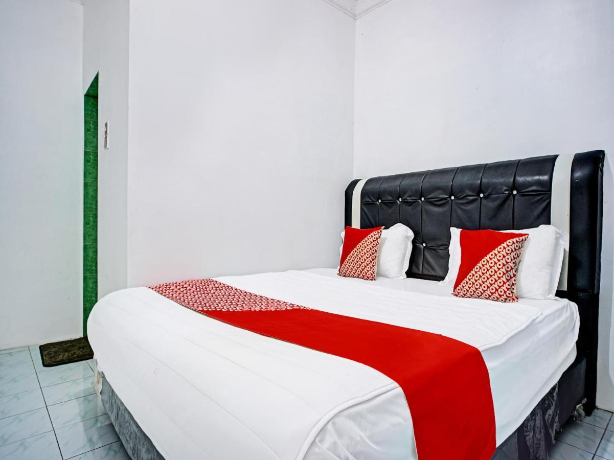 OYO 90209 DK Singarimbun Berastagi Homestay Bagian luar foto