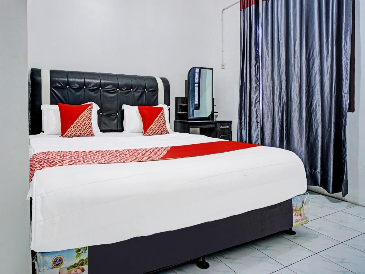 OYO 90209 DK Singarimbun Berastagi Homestay Bagian luar foto