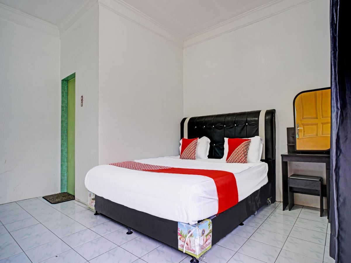 OYO 90209 DK Singarimbun Berastagi Homestay Bagian luar foto