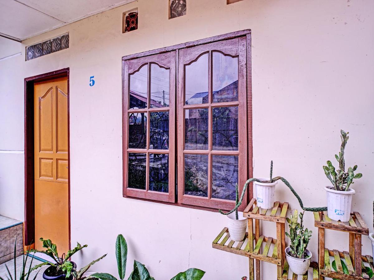 OYO 90209 DK Singarimbun Berastagi Homestay Bagian luar foto