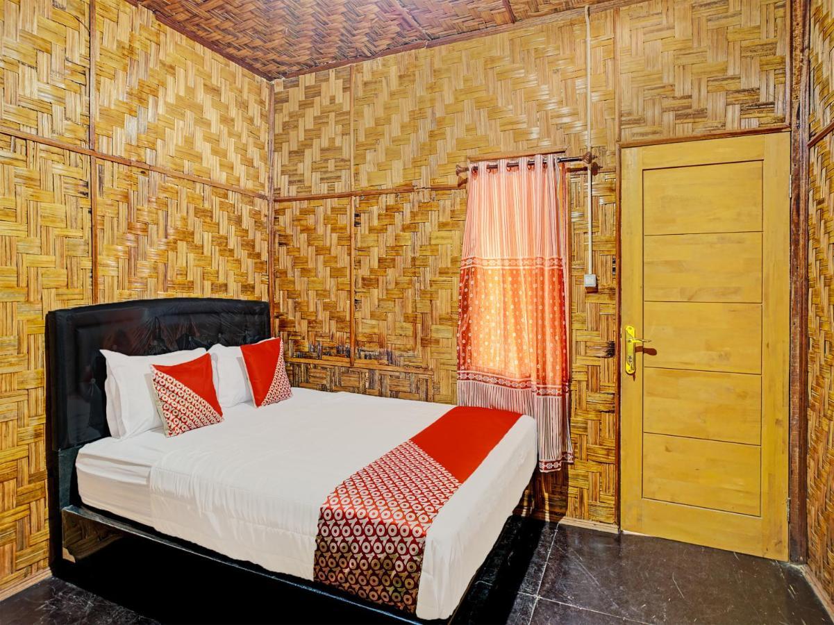 OYO 90209 DK Singarimbun Berastagi Homestay Bagian luar foto
