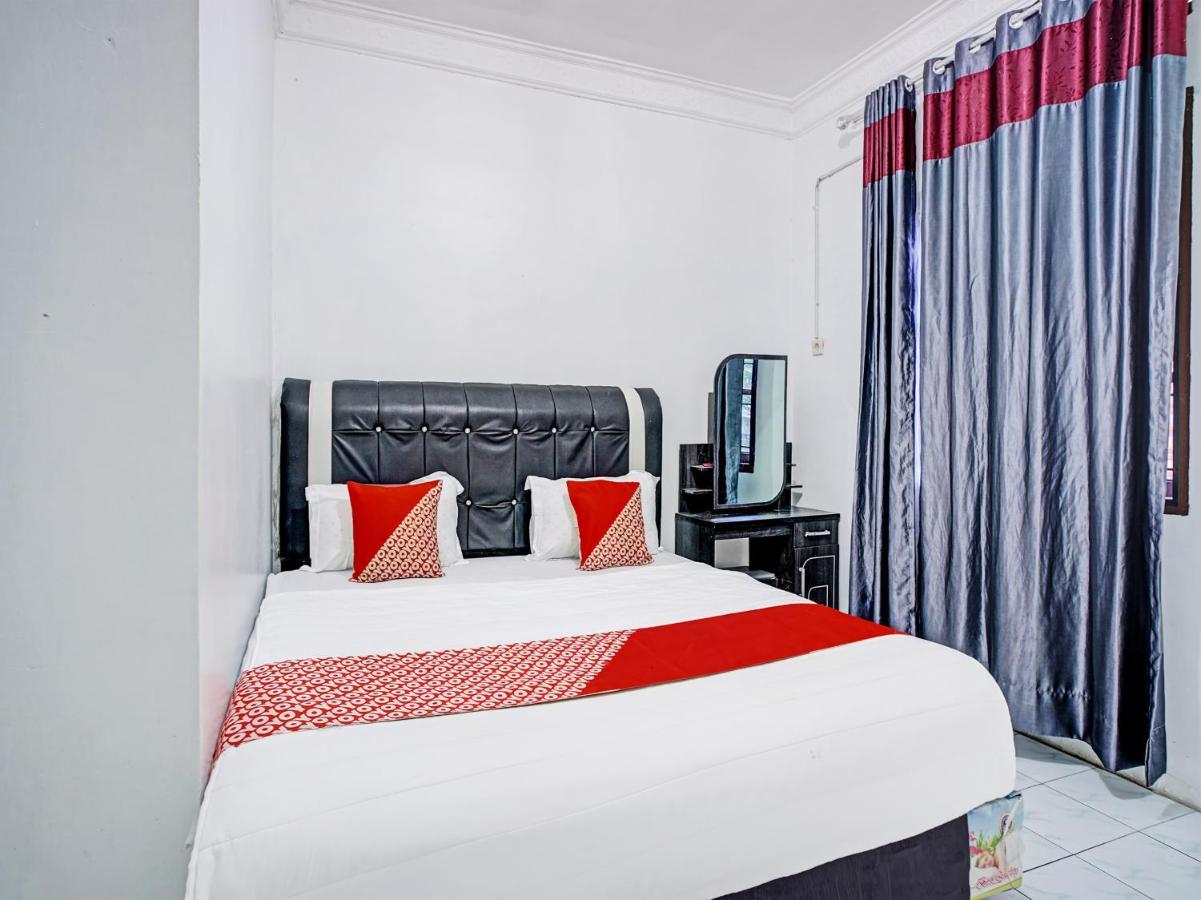 OYO 90209 DK Singarimbun Berastagi Homestay Bagian luar foto