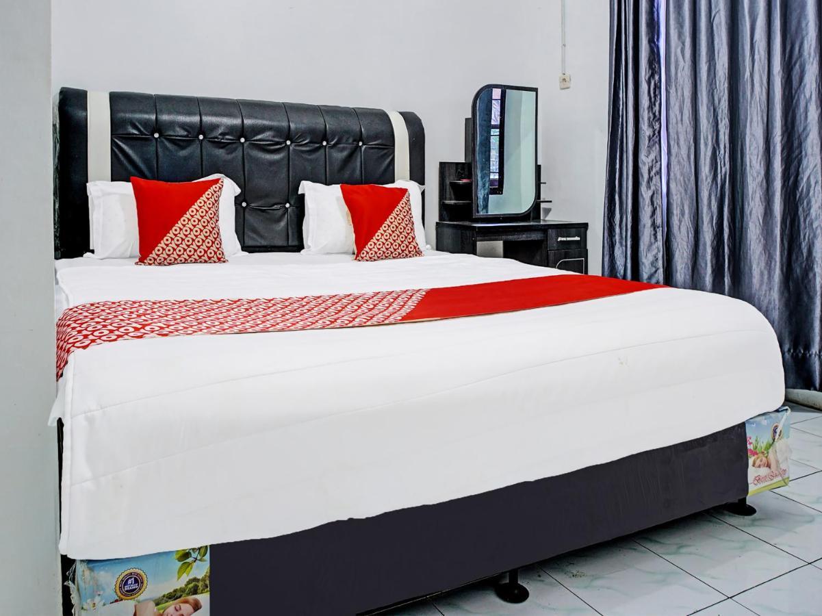 OYO 90209 DK Singarimbun Berastagi Homestay Bagian luar foto